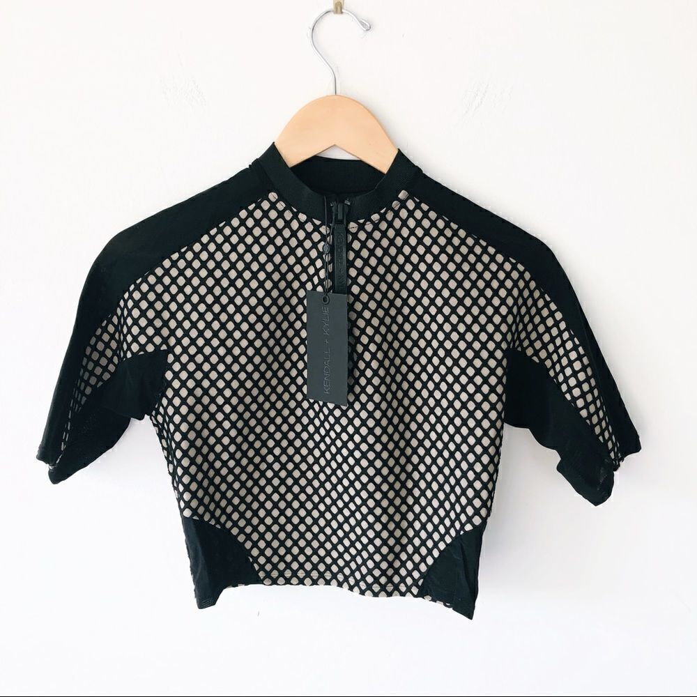 *nwt* kendall & kylie • mesh crop top